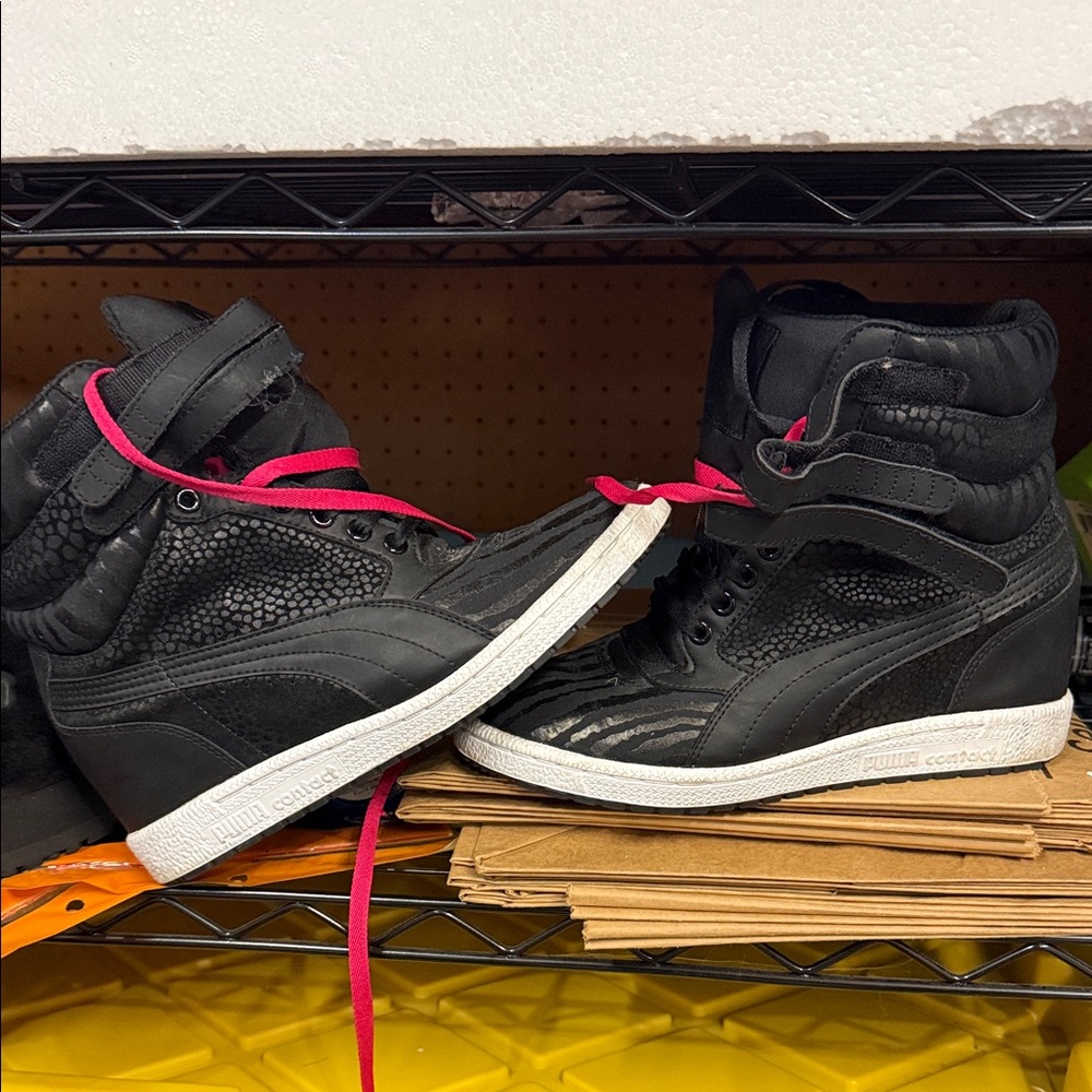 Puma Women's Black and Pink Wedge Sneakers